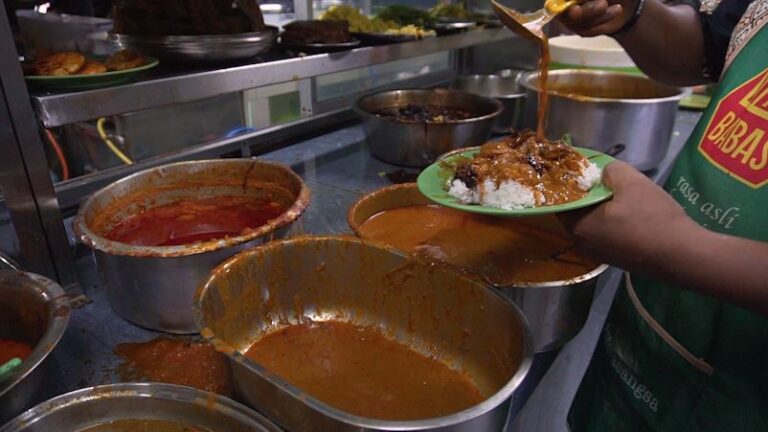 Best food in Penang - Nasi Kandar